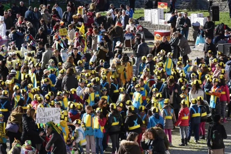U pulskoj Areni održan je tradicionalni Dječji karneval namijenjen djeci pred&scaron;kolskog i &scaron;kolskog uzrasta. Sedamnaesti po redu Dječji karneval i ove je godine organiziralo Dru&scaron;tvo Na&scaron;a djeca Pula, pod pokroviteljstvom Grada Pule i Arheolo&scaron;kog muzeja.