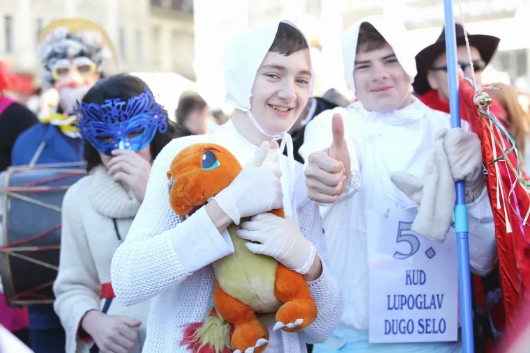 Prvi put nakon mnogo godina veliki fa&scaron;nik u Zagrebu okupio mno&scaron;tvo veselih i maskiranih građana