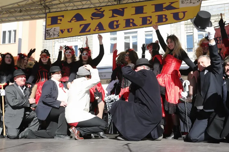 Prvi put nakon mnogo godina veliki fa&scaron;nik u Zagrebu okupio mno&scaron;tvo veselih i maskiranih građana
