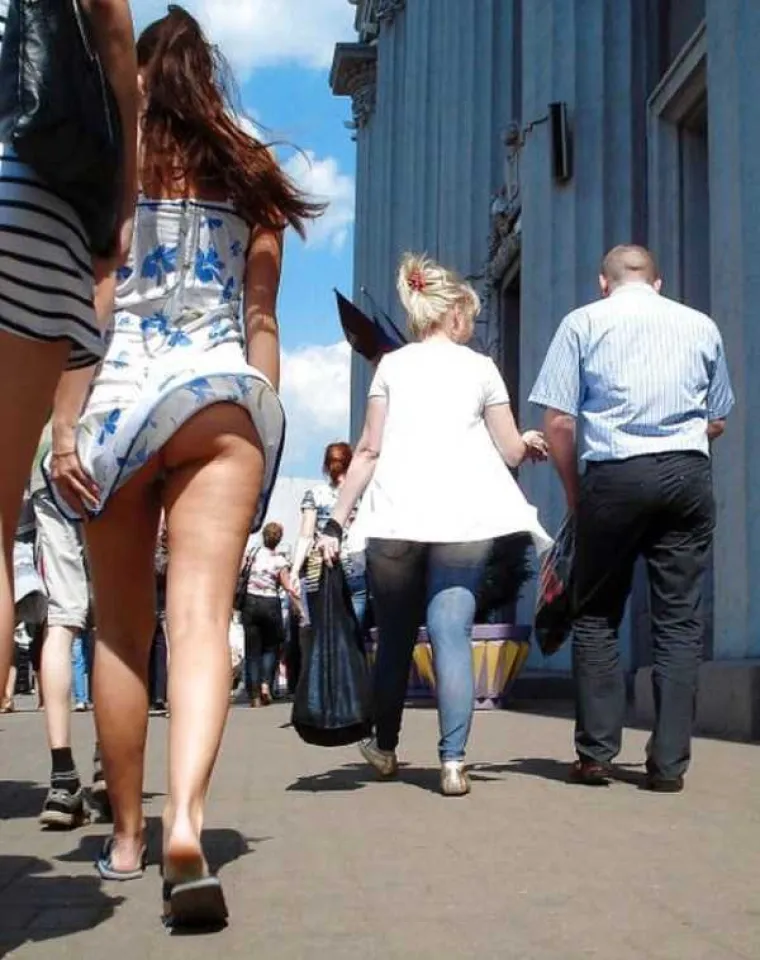 HVALA TI VJETRE: Stižu haljinice, a s njima i nezgodice