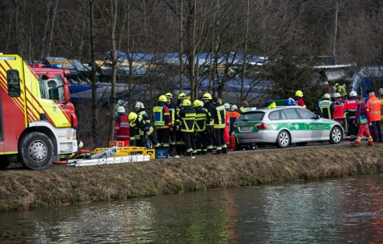TRAGEDIJA U NJEMAČKOJ: U sudaru vlakova stradalo više od 150 ljudi, ima mrtvih