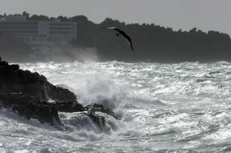 Na udaru juga bila je i Pula