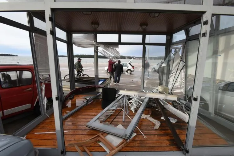 Nevrijeme je o&scaron;tetilo i neke objekte u Rovinju.