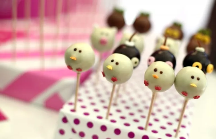 Na zagrebačkom Trgu bana Josipa Jelačića svoja vrata posjetiteljima otvorio je &scaron;ator u kojem građani i turisti mogu posjetiti 5. Festival kave i čokolade - Coffee &amp; Chocofest.