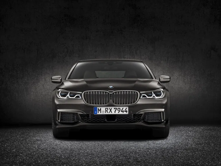 Maksimalna brzina nove BMW-ove zvijezde je limitirana na 250 km/h.