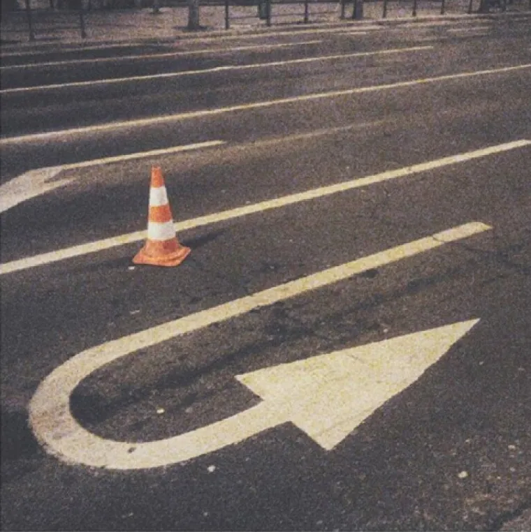 KOJI VAM JE NAJBOLJI? Pogledajte neke od najčudnijih prometnih znakova širom svijeta