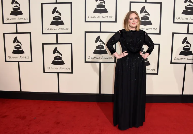 Seksi Selena Gomez i Taylor Swift ukrale show na 58. dodjeli Grammyja