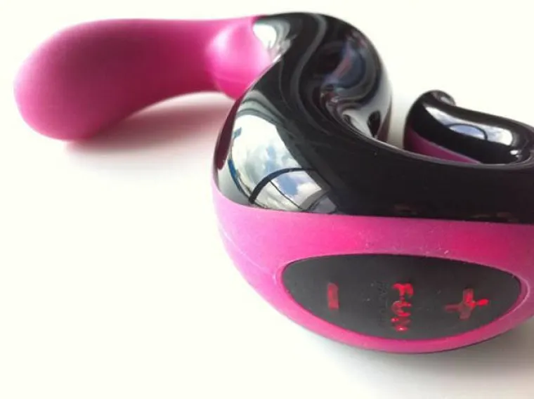 Početkom 20. stoljeća u kućanstvima su se počeli pojavljivati prvi električni vibratori, 9 godina prije nego &scaron;to su se u domovima pojavili usisivači i pegle.