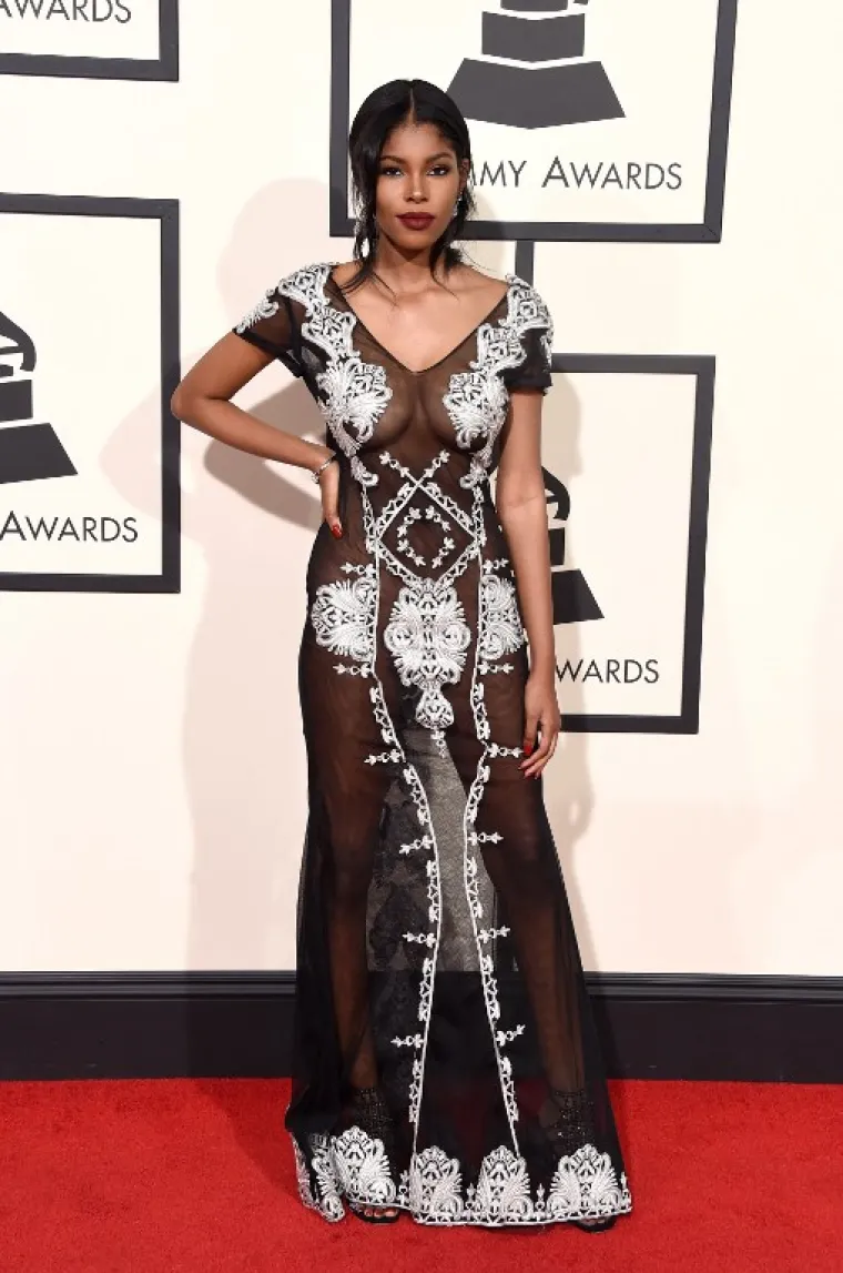 Pjevačica Diamond White