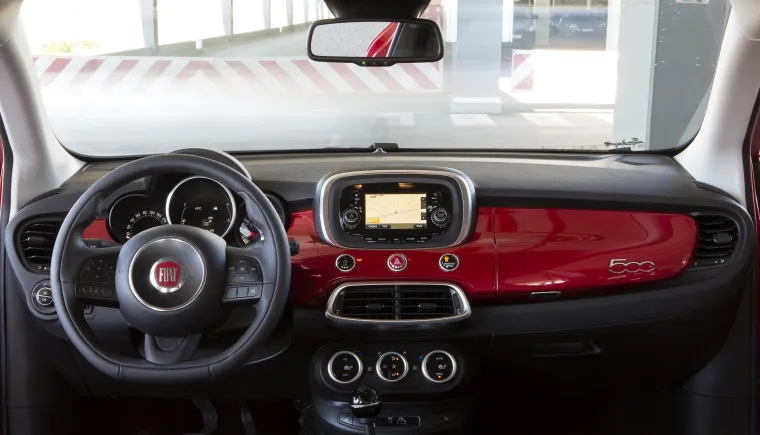 NOVI LJEPOTAN NA CESTAMA: FIAT 500X, &scaron;minker bogate povijesti