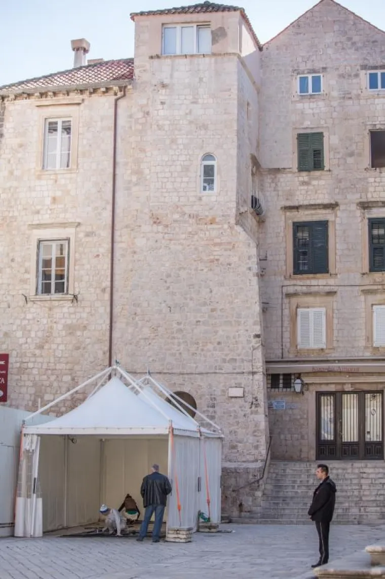 Set se u Dubrovnik seli u ožujku.