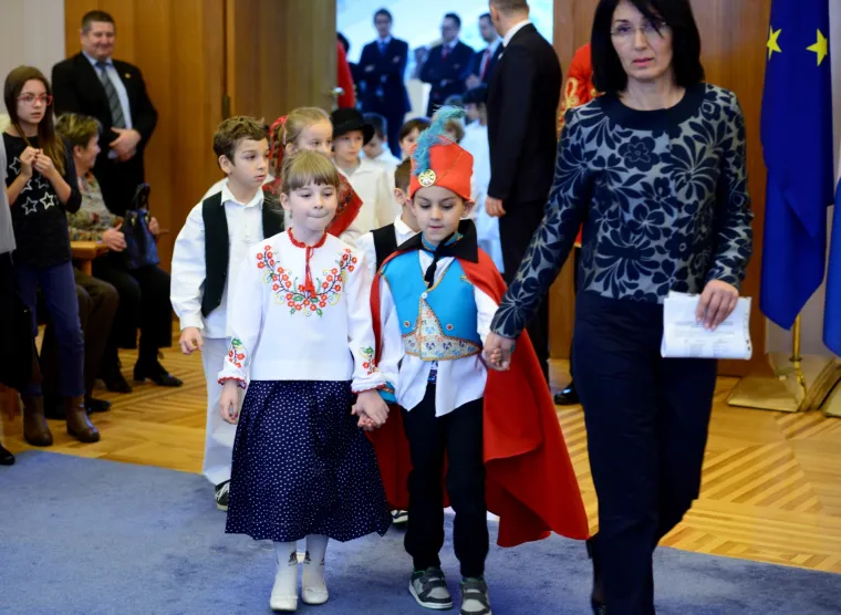 Kolinda Grabar-Kitarović obilježila prvu godinu mandata i otkrila Tuđmanovu bistu