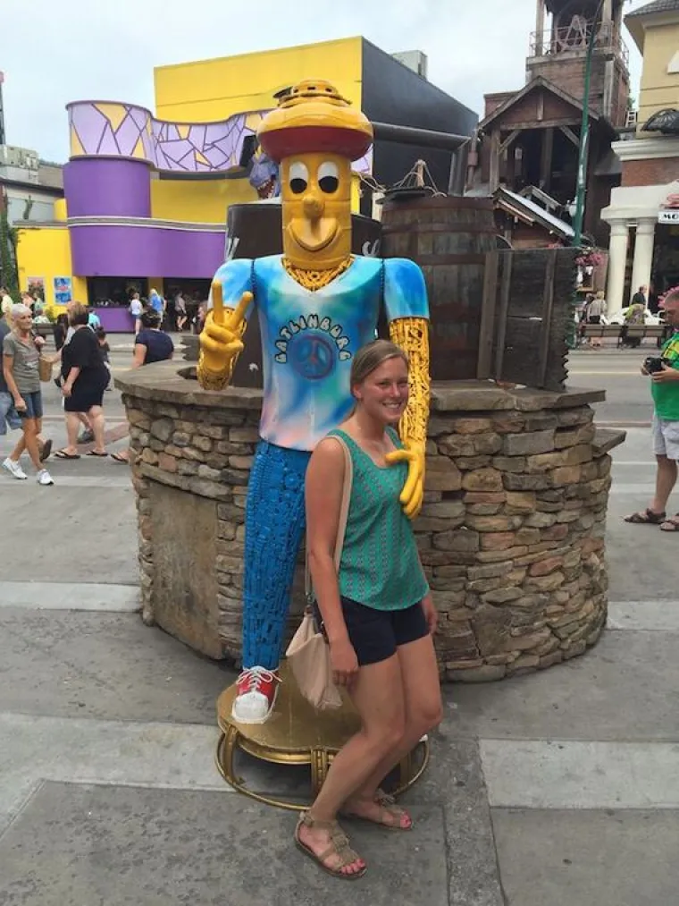 Nasrnuli na jadne kipove kao da su igračke za seks, je li vam to smije&scaron;no ili neukusno?