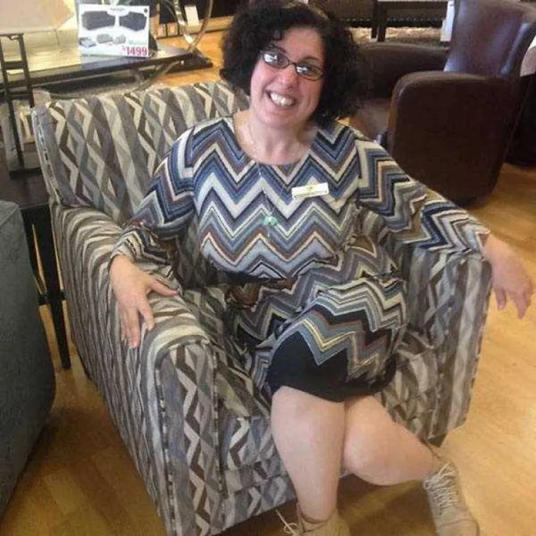 Trebaju li se sramiti ili ponositi? Ljudi koji zbog odabira odjeće izgledaju kao tapete, stolnjaci, tepisi...