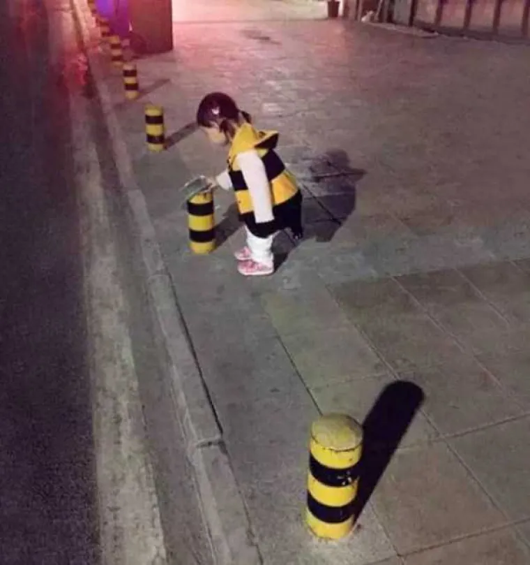 Trebaju li se sramiti ili ponositi? Ljudi koji zbog odabira odjeće izgledaju kao tapete, stolnjaci, tepisi...