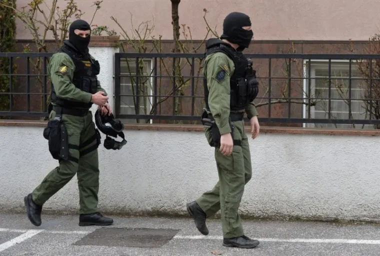 Zbog nasilja u obitelji 'digli' i specijalce