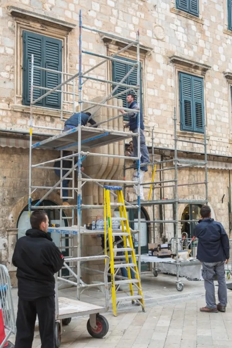 U Dubrovniku je započelo postavljanje kulisa za snimanje osmog nastavka Ratova zvijezda.