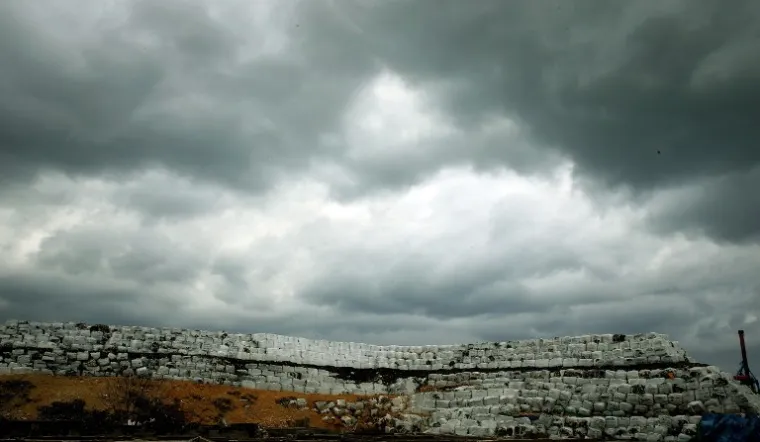 STRA&Scaron;NI PRIZORI: Zatvorili odlagali&scaron;te otpada bez alternative, smeće progutalo grad