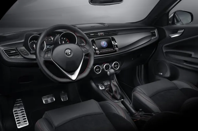 OSVJEŽENA GIULIETTA: Evo kako izgleda nova generacija popularnog hatchbacka iz Alfa Romea