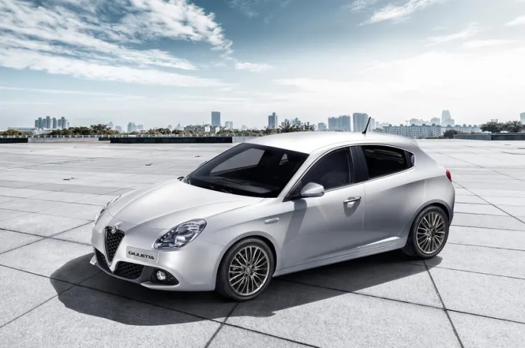 OSVJEŽENA GIULIETTA: Evo kako izgleda nova generacija popularnog hatchbacka iz Alfa Romea