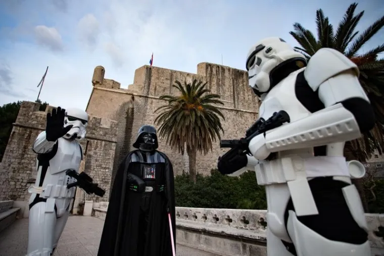 'STAR WARS' U HRVATSKOJ: Darth Vader i stormtrooperi zaposjeli Stradun