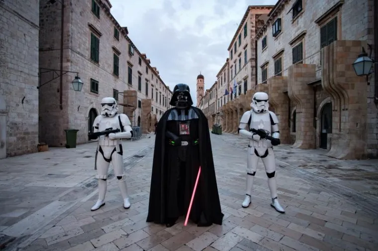 'STAR WARS' U HRVATSKOJ: Darth Vader i stormtrooperi zaposjeli Stradun