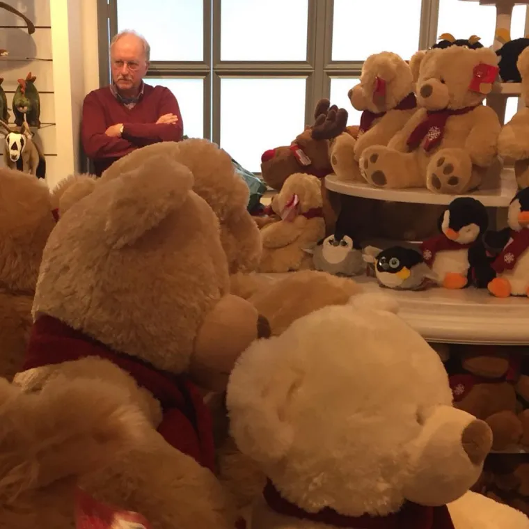 Žene stvarno znaju izmučiti muževe, pogledajte ta napaćena lica