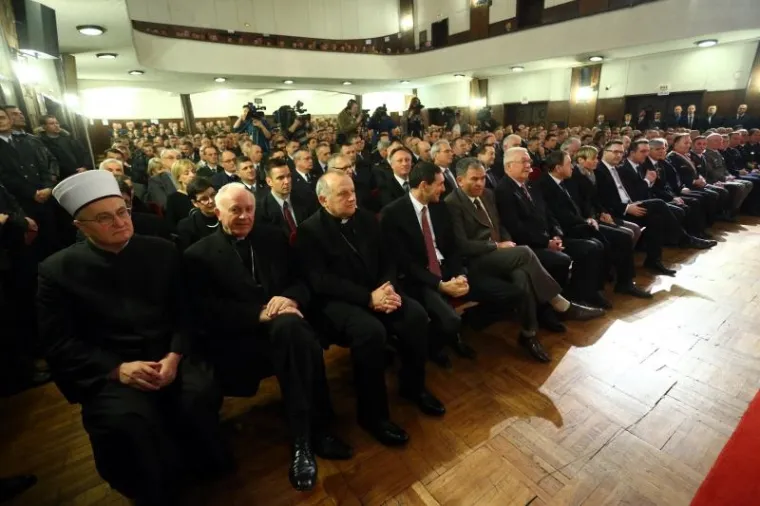 SVEČANOST U ZAGREBU: Smotra i primopredaja dužnosti šefa Glavnog stožera OS-a