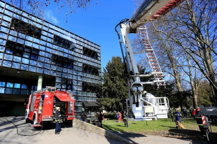 OPASNI LJUDI U CRNOM: Pogledajte kako je izgledala vježba specijalnih policijskih snaga