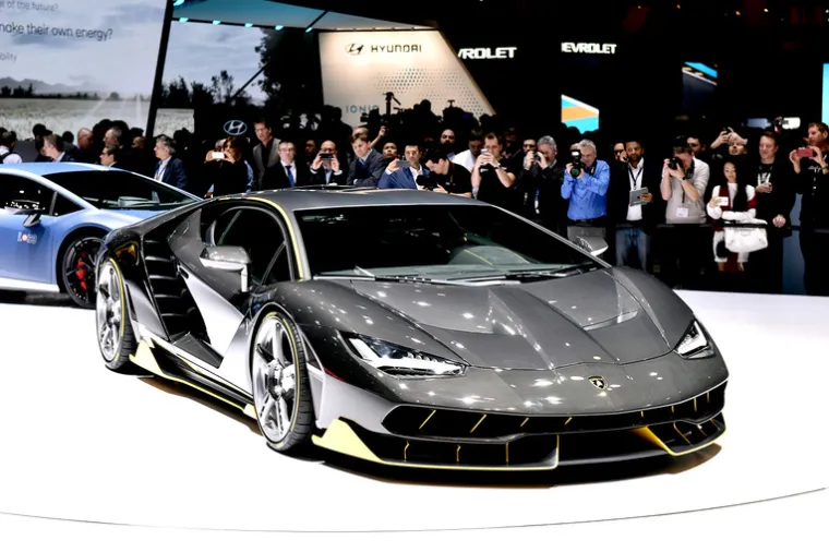 STOLJETNA OBLJETNICA: Evo kako izgleda slavljenički Lamborghini Centenario