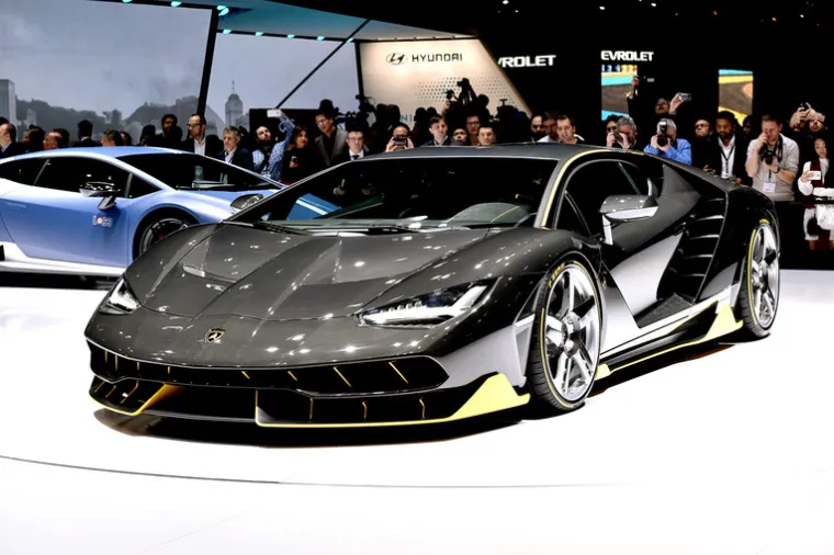 STOLJETNA OBLJETNICA: Evo kako izgleda slavljenički Lamborghini Centenario