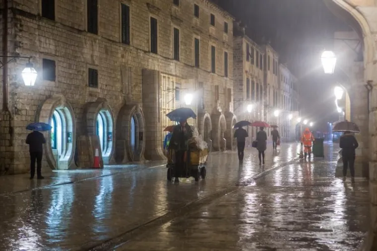 Pročelja izgledaju fantastično, ba&scaron; kao i treba za snimanje znanstvenofantastičnog filma