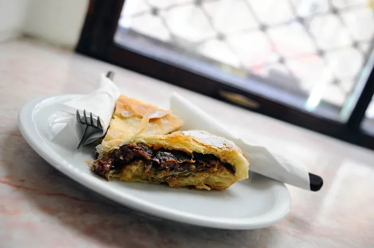 SLADOKUSCI, NAVALITE! Najnoviji hit je burek s Eurocremom