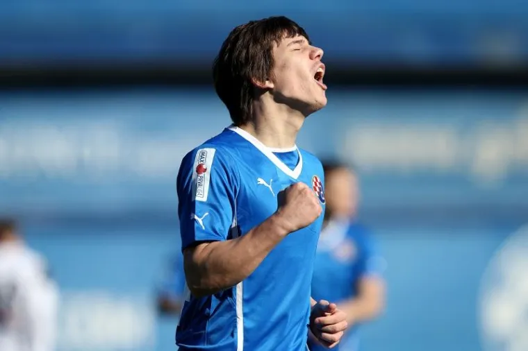 Dinamo i Rijeka, prva i druga momčad prvenstva, slavile su u 26. kolu 1. HNL istim rezultatom, 2:1. Dinamo je pobijedio Slaven Belupo, a Rijeka Osijek.