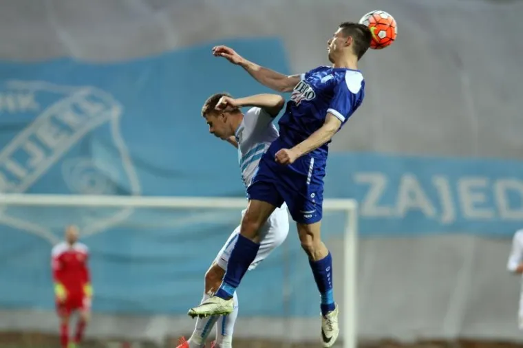 Dinamo i Rijeka, prva i druga momčad prvenstva, slavile su u 26. kolu 1. HNL istim rezultatom, 2:1. Dinamo je pobijedio Slaven Belupo, a Rijeka Osijek.