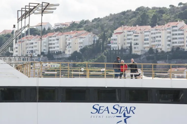 Event brod Sea Star vjerojatno će služiti kao sletno mjesto u akvatoriju oko gradske jezgre.
