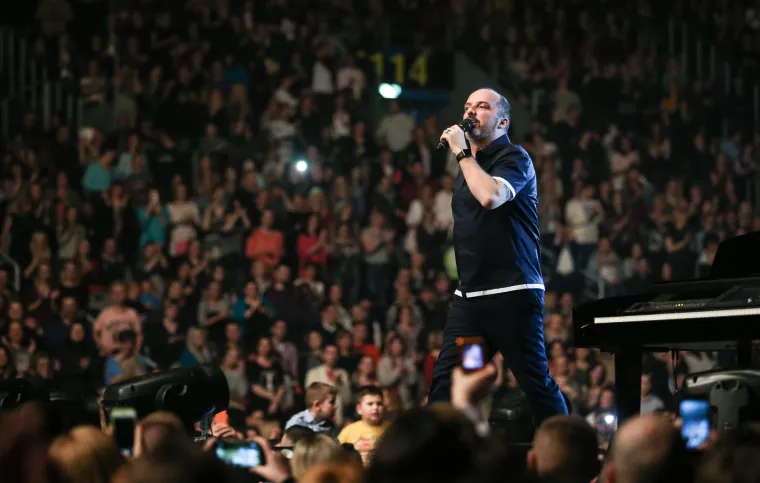 Tony Cetinski u prepunoj Areni odu&scaron;evio obožavateljice za Dan žena