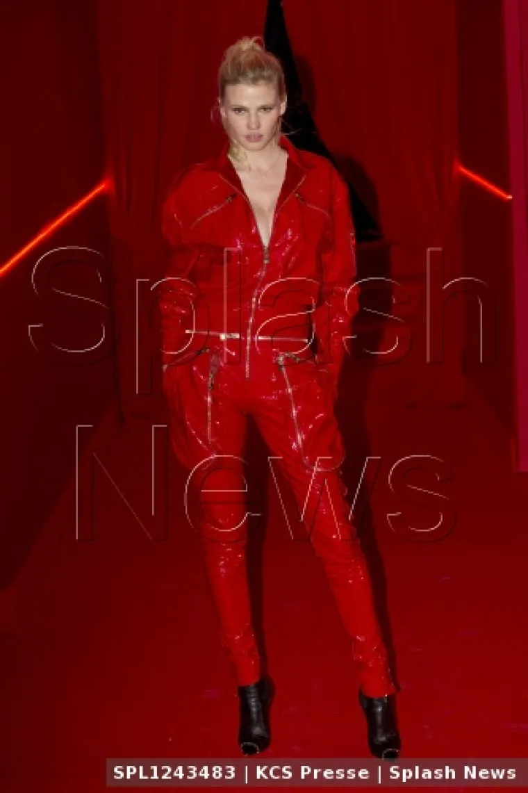 Irina, Eva, Karlie i Lara 'zapalile' crveni tepih na L'Oreal Red Obsession Partyju