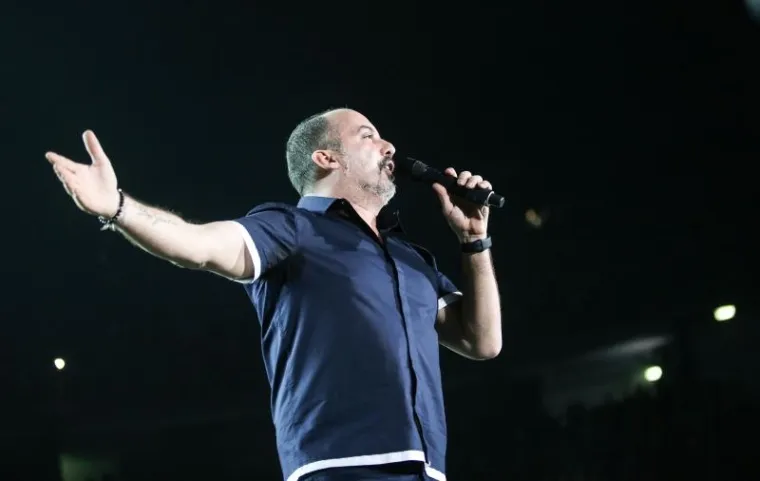 POGLEDAJTE &Scaron;TO JE ODJENULA: Maja &Scaron;uput povela frendice na Tonyjev koncert za Dan žena