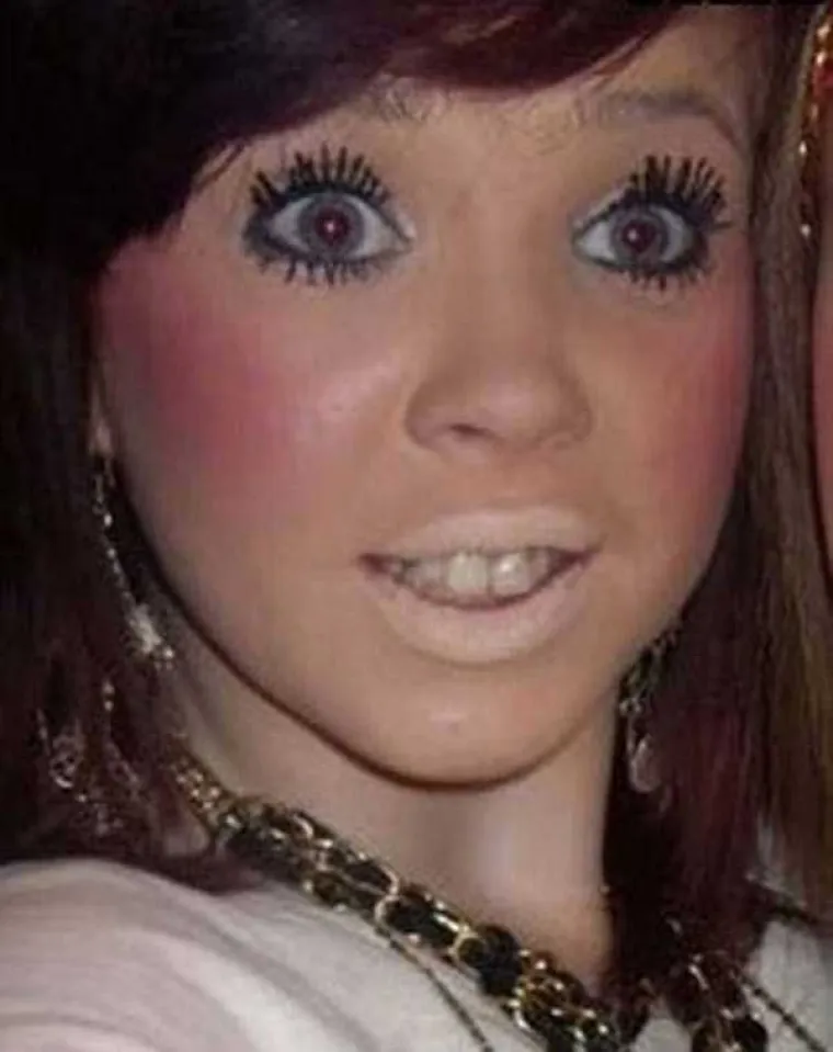 STRA&Scaron;ILA ILI KLAUNOVI? Na &scaron;to vas vi&scaron;e podsjećaju žene iz galerije?