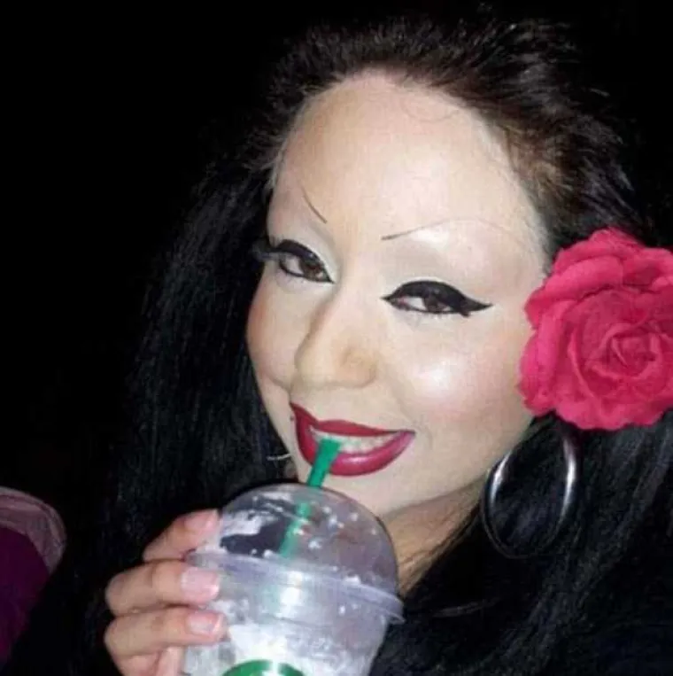 STRA&Scaron;ILA ILI KLAUNOVI? Na &scaron;to vas vi&scaron;e podsjećaju žene iz galerije?