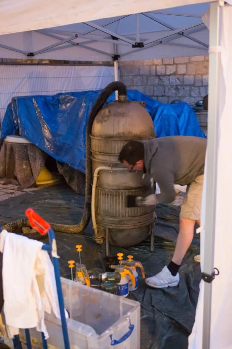 PROBLEMI U DUBROVNIKU: Letjelica iz 'Star Warsa' se zabila u stup i odlomila ga