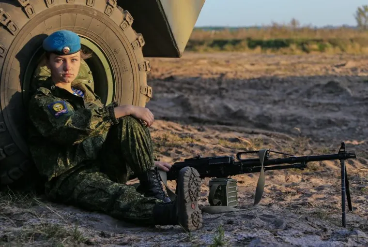 UBOJITE LJEPOTICE: Rusko ministarstvo obrane pohvalilo se svojim opakim kadetkinjama