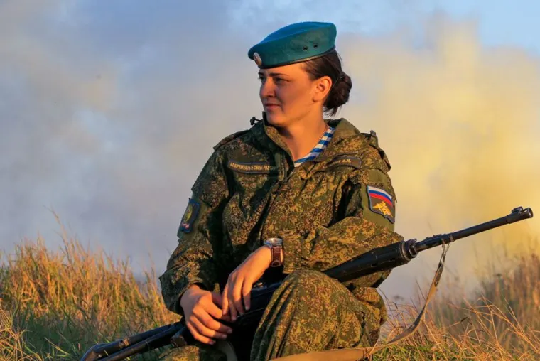 UBOJITE LJEPOTICE: Rusko ministarstvo obrane pohvalilo se svojim opakim kadetkinjama