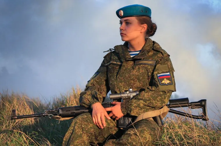 UBOJITE LJEPOTICE: Rusko ministarstvo obrane pohvalilo se svojim opakim kadetkinjama