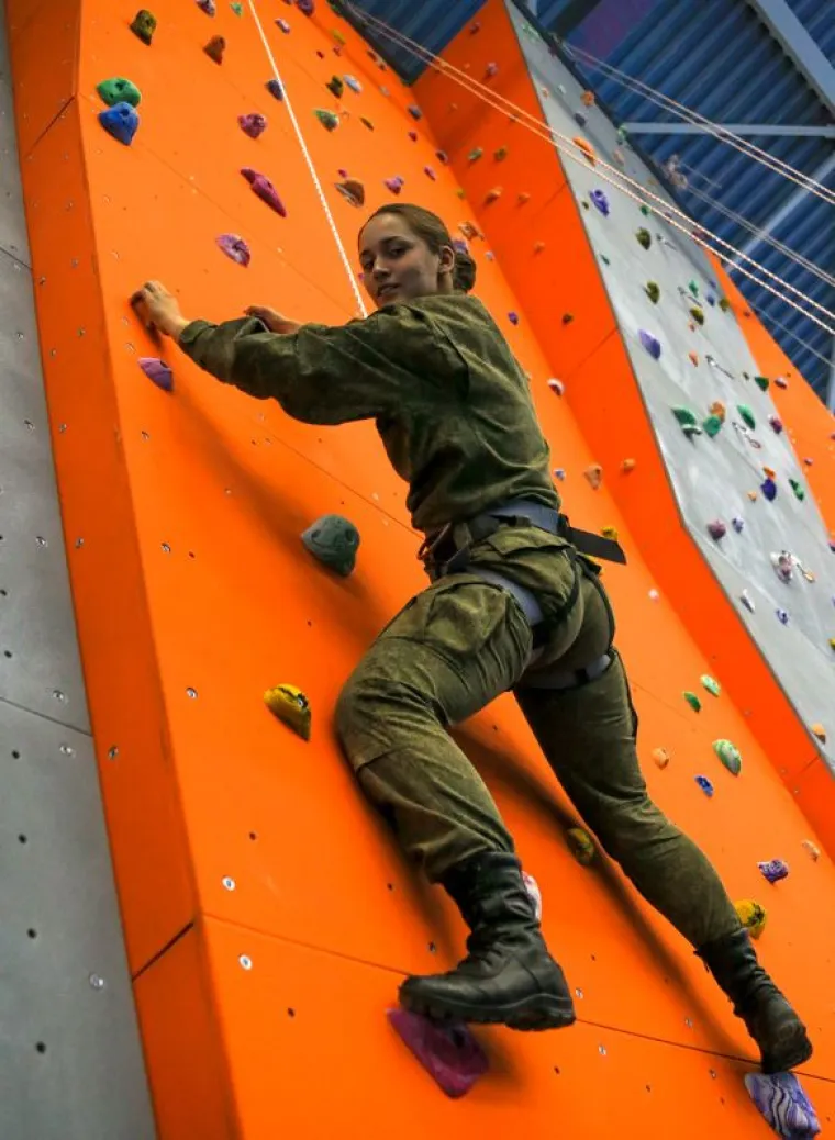 UBOJITE LJEPOTICE: Rusko ministarstvo obrane pohvalilo se svojim opakim kadetkinjama