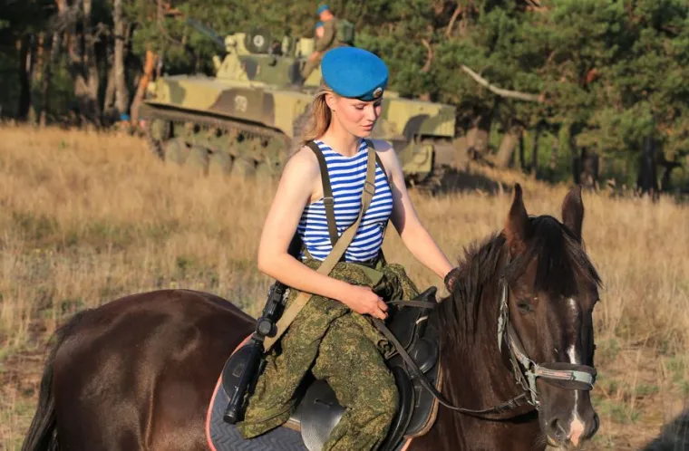 Cijeli vojni editorijal snimljen je u kampu za obuku