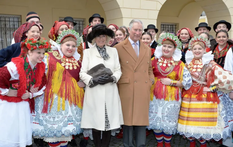 Prinčevski par u Osijeku uživao u domaćim mesnim delicijama i vinu