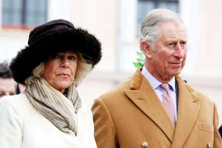 POSJET OSIJEKU: Princ Charles i Camilla pro&scaron;etali centrom grada i Tvrđom