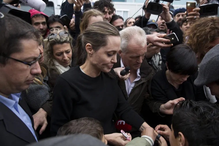 Angelina Jolie posjetila izbjeglice u Pireju